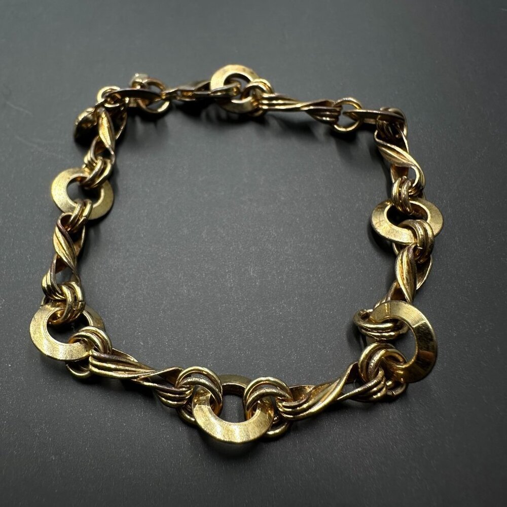Kirks Folly Bracelet Gold Tone Twisted Link Circle Chain Heart Charm 7.25"